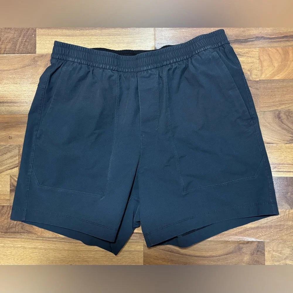 lululemon athletica Men's Flat Front Athletic Shorts - Black
